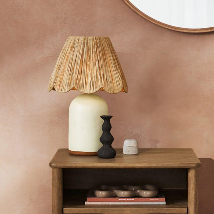 Kids Greta Scalloped Raffia Table Lamp