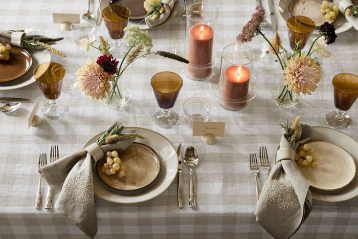Embroidered herb-themed marin design featuring detailed dill motifs for elegant culinary decor